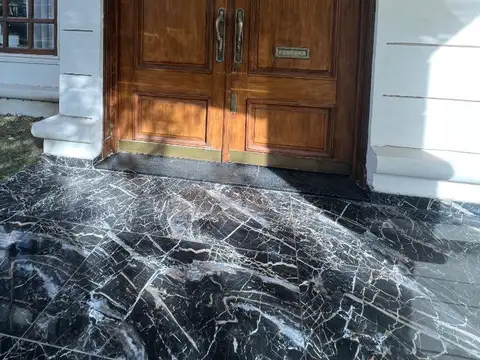  ALQUILER ANUA   EXCELENTE CASA "ESTILO FRANCES "