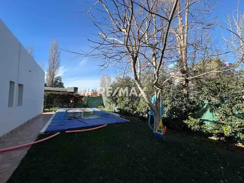 Casa en Venta en Neuquen, USD 240.000