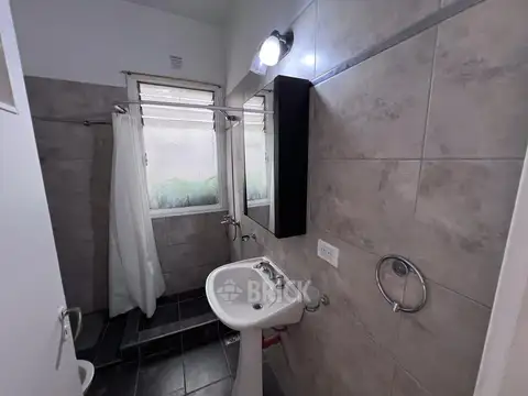 PH S/EXP Y C/ENTRADA INDEP EN NUMANCIA AL 400 - IMPECABLE PATIO TODO SOL