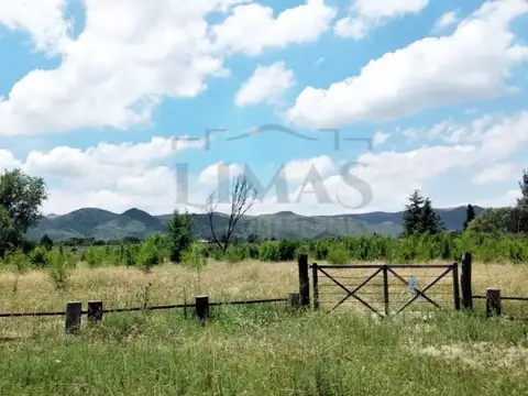 Terreno de 1.040m2 con hermosa vista a las sierras