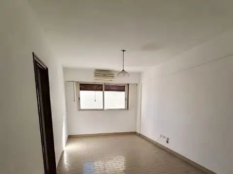 Escalada 100, Piso 6