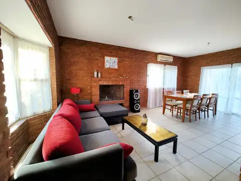 Casa en Venta de 4 dormitorios