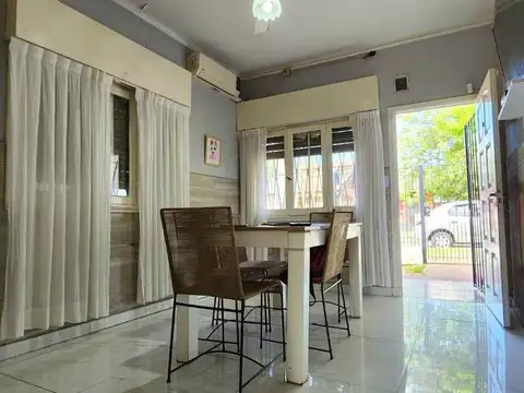 Casa en Venta en Luis Guillon, USD 70.000