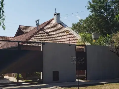 Hermosa casa en el centro de Moreno
