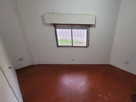 Local en Alquiler en Quilmes, $ 380.000