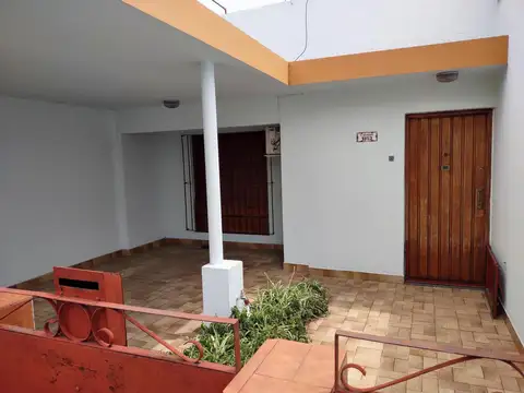 Perito Moreno 1800, E/ Juramento e Independencia