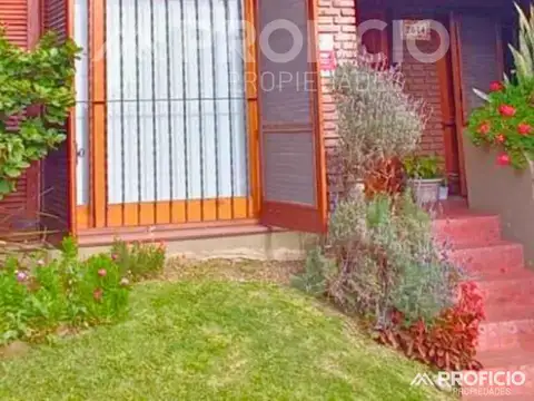 Casa en Venta en Quilmes Oeste, USD 180.000