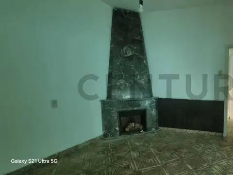 Juan Larrea 1700, Piso 0