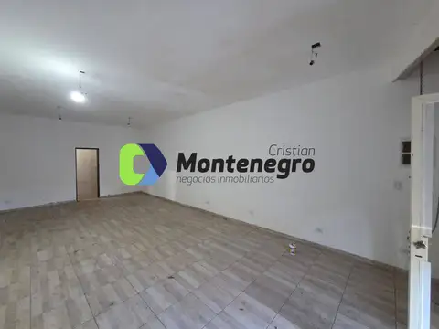 Local - Alquiler - Argentina, Berazategui - Av. Antartida Argentina 1350