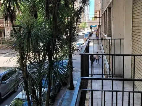 Departamento 2 ambientes con balcon