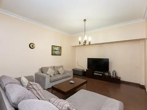 Casa 5 ambientes con 1 baño