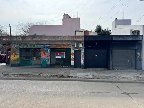 Local en Venta Via Púb.