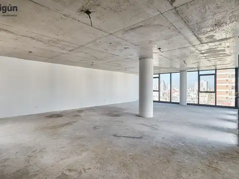 ESPACIOS MODERNOS Y FLEXIBLES DE JERARQUIA