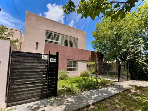 Casa en Venta en Manuel B Gonnet, USD 123.000