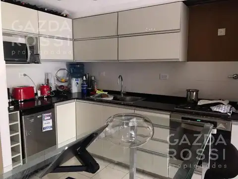 Depto Tipo Casa en Venta con 1 cocheras