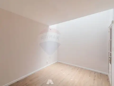 Casa en Alquiler con 1 cochera