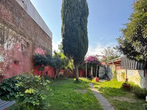 Casa 3 ambientes en VENTA MONTE GRANDE - A RECICLAR