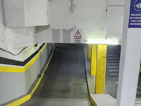 Cochera en Rosario- Alquiler- Rioja 1800