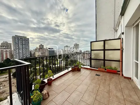 RESERVADO 3 ambientes con balcón terraza, vista a Plaza Colón y vista lateral al mar – Mar del Plata