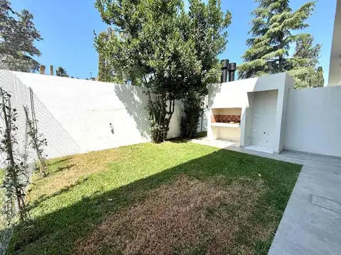 Depto Tipo Casa en Venta de 4 ambientes