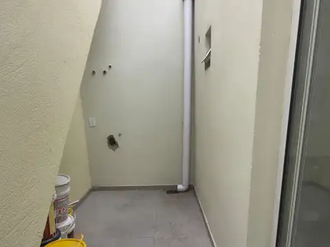 Depto Tipo Casa en Venta al Este