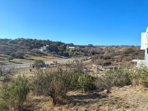 Terreno - Venta - Argentina, Villa Carlos Paz - CARLOS MAGNO 600