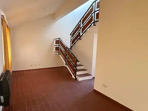 Casa en Alquiler en Gobernador Benegas, $ 750.000