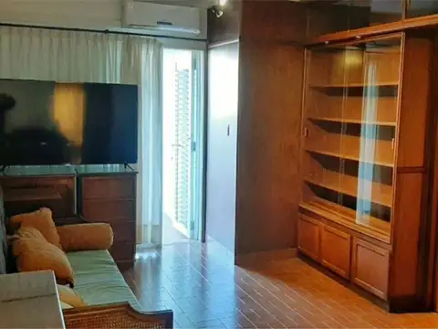 Depto Tipo Casa en Venta 49 años