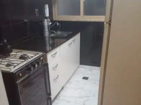Departamento de dos ambientes AL FRENTE! APTO PROFESIONAL!