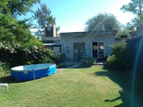 VENTA/PERMUTA - Casa 2 dormitorios con Jardín - Funes, Santa Fe.