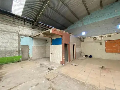 Avenida Eva Duarte de Perón e/ Maipú y Paso de los Andes