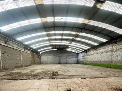 Avenida Eva Duarte de Perón e/ Maipú y Paso de los Andes