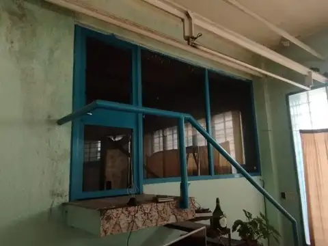 VENTA CASA CON LOCAL EN BLOCK VALENTIN ALSINA