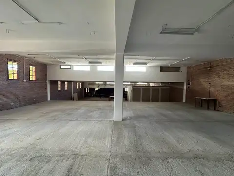 Avenida San Martín Esq. Luis Tessandori 600