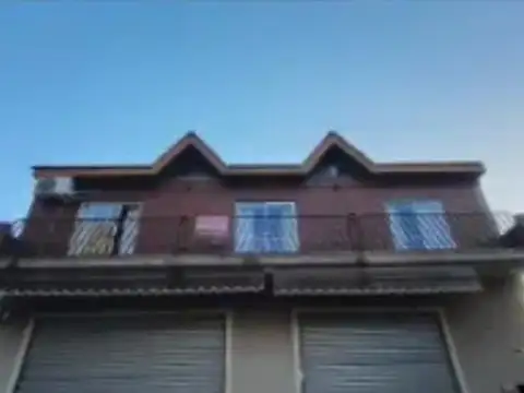 VENTA CASA LOCAL VIRREY DEL PINO