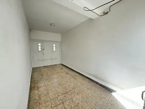 Depto Tipo Casa en Alquiler con 1 cocheras