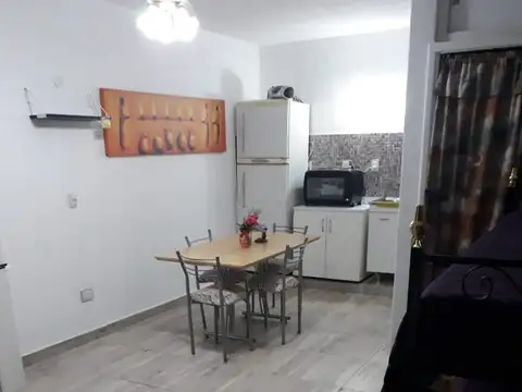 MONOAMBIENTE RECICLADO A NUEVO, 3 CUADRAS DEL MAR, SIN EXPENSAS