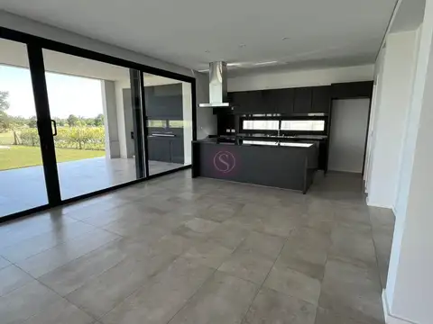 Casa en Venta en Pilar Golf Club, USD 488.000