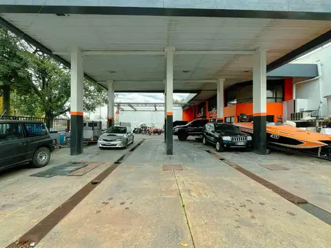 Calle 31 y esquina 43 100