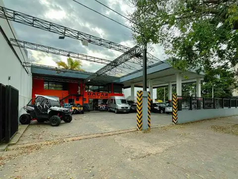 Calle 31 y esquina 43 100