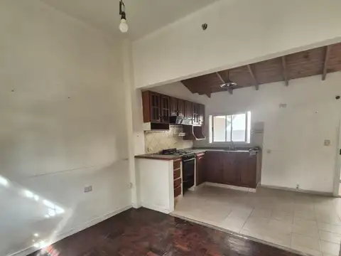 Depto Tipo Casa en Venta en Villa Maipu, USD 85.000
