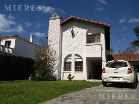 Casa en venta apto credito  en Aranjuez  en Ingeniero Maschwitz