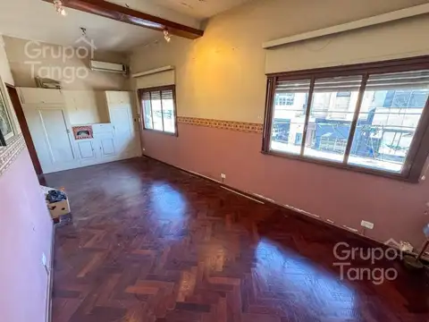 Avenida Cordoba 5300 , Piso 1