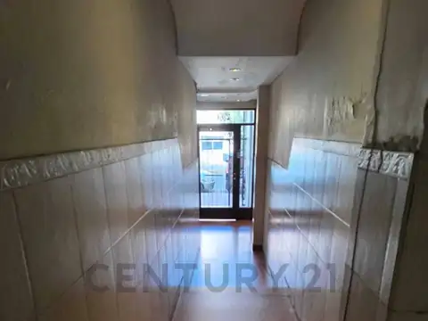 Oficina 2 ambientes con 1 baño