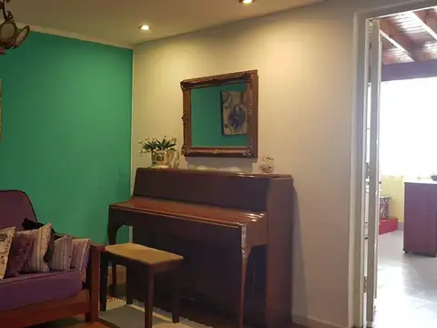 VENTA - PH 3 AMB. 1ºPISO - FRENTE POR ESCALERA - MORON