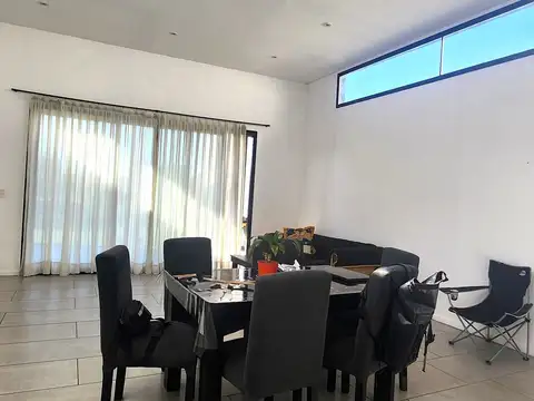 boulevard de todos los santos 4300