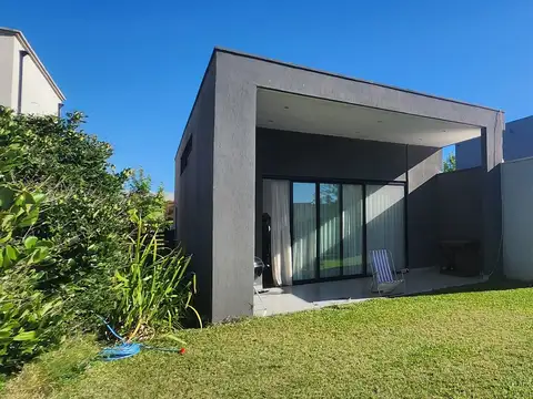 Casa  en Venta en Vila Marina I, Villanueva, Tigre