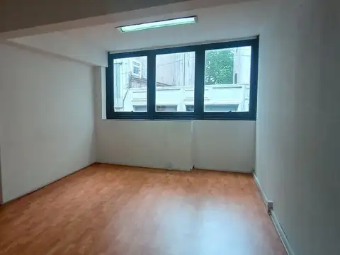 Oficina en Alquiler en Monserrat, $ 500.000