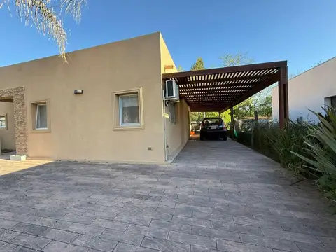 Casa en Venta en La Cañada - Los Arces, USD 195.000