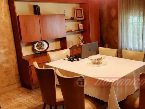 Casa en Venta en Castelar, USD 165.000